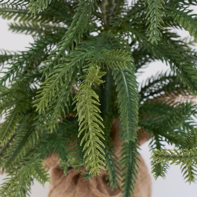 Tabletop Artificial Christmas Tree with Burlap Base – Mini Holiday Decorative Pine