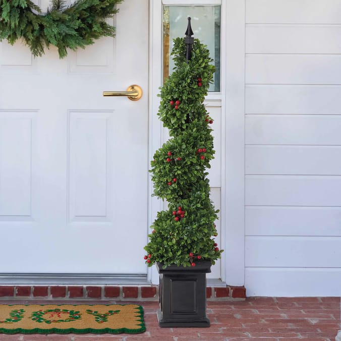 Artificial Spiral Boxwood Topiary with Red Berries – Outdoor Christmas Porch Decoration