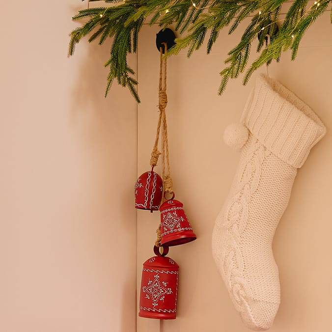 Winter Charm 3 Pieces Hanging Bell Set