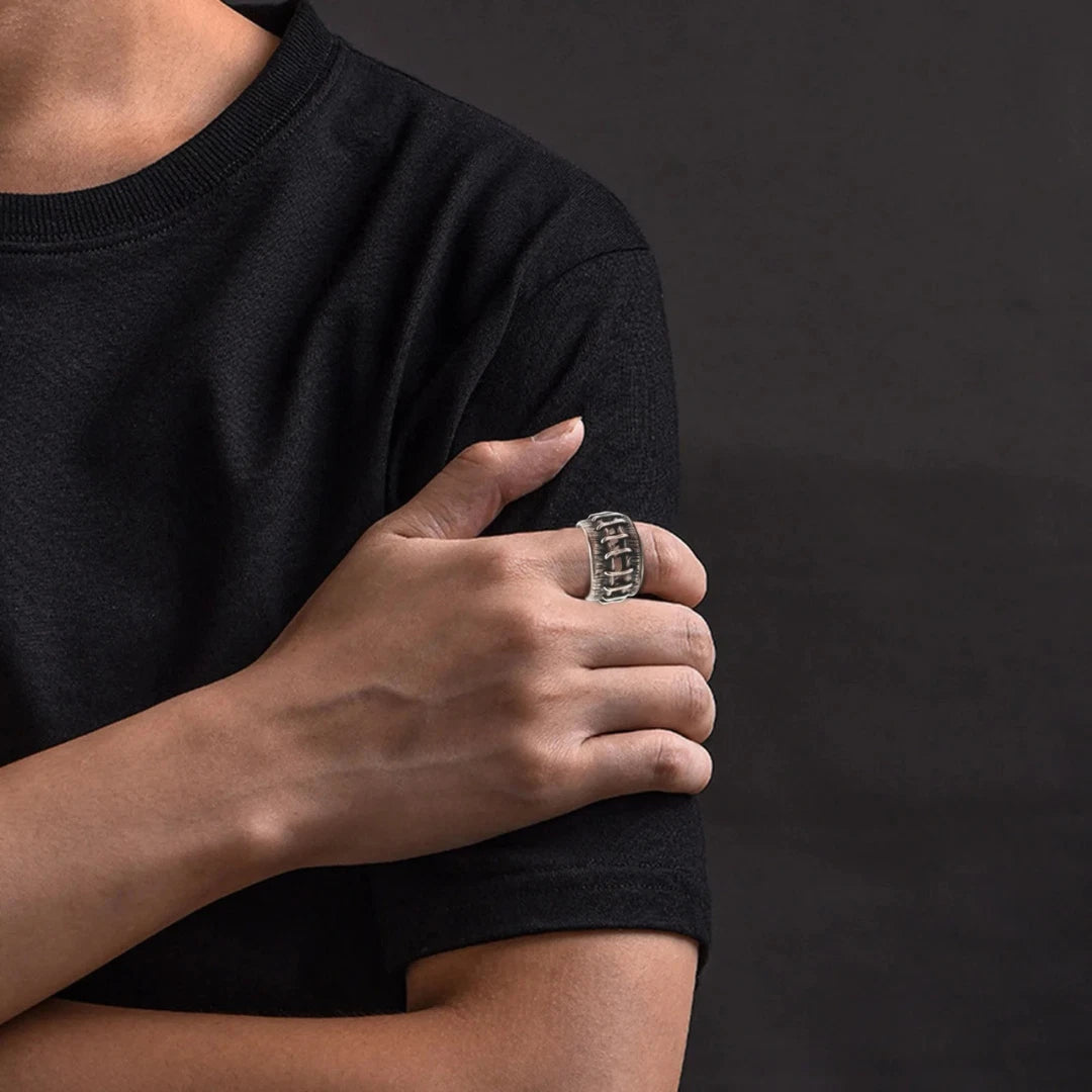 Vintage Gothic Cracks Patched Ring | Adjustable Punk Rock Band Ring | Unisex Distressed Silver Statement Jewelry