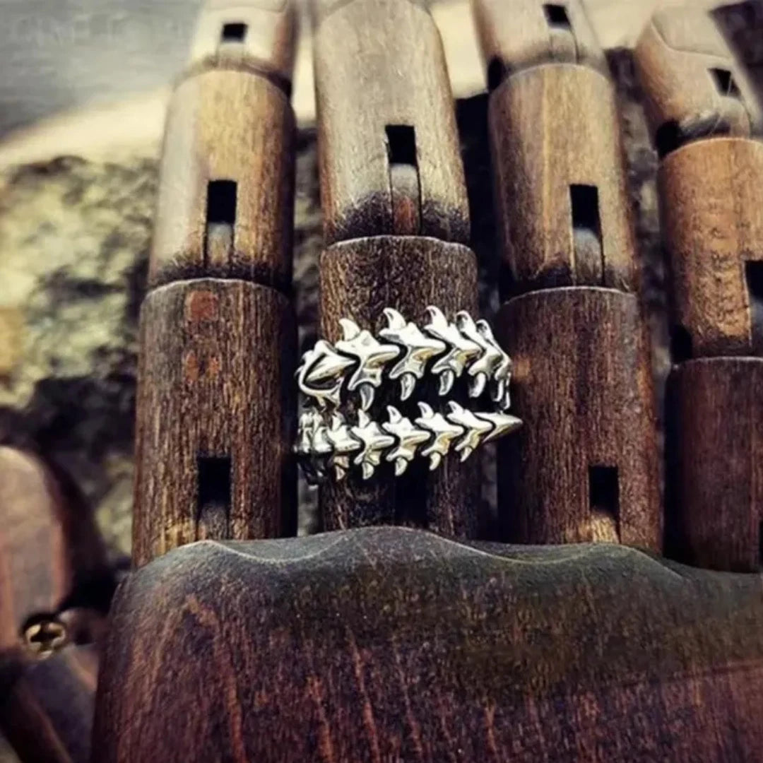 Adjustable Centipede Spine Ring | Gothic Skeleton Bone Ring for Men & Women | Punk Horror Statement Jewelry