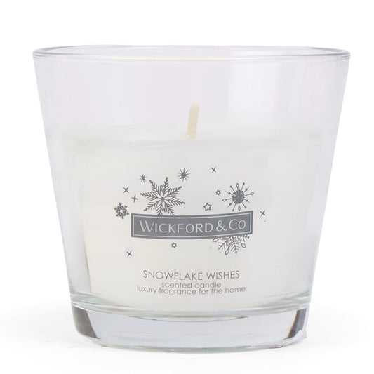 Wickford & Co Snowflake Wishes Scented Candle 5oz – Winter Fresh Aroma