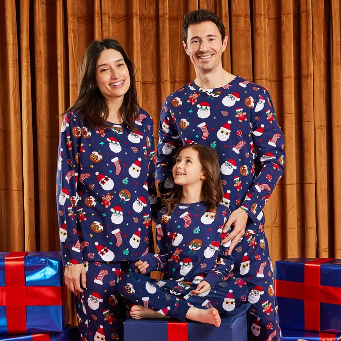 Family Matching Navy Christmas Pajama Set – Festive Holiday Nightwear for Parents & Kids
