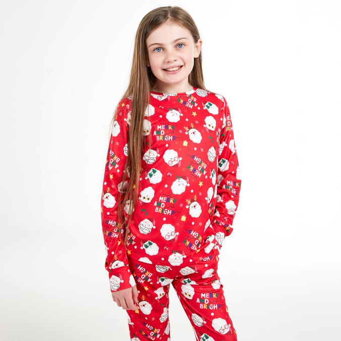 Girls Red Christmas Pajama Set – Festive Santa Print Holiday Sleepwear