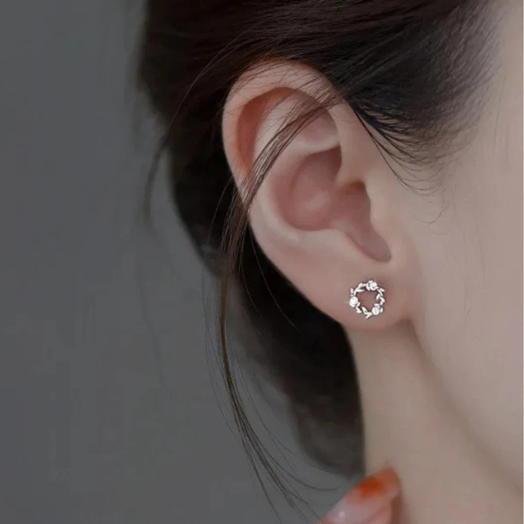 Shiny Zirconia Flower Stud Earrings for Women Light Luxury Elegant Jewelry