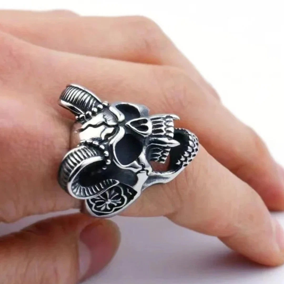 Adjustable Retro Horn Skull Men Ring, Gothic Punk Rock HipHop Large Skull Ring